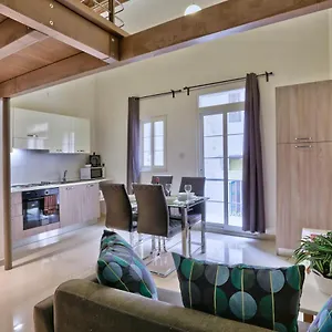  Appartamento Charming 1 Bedroom Off Republic Street Sleeps 4 Malta